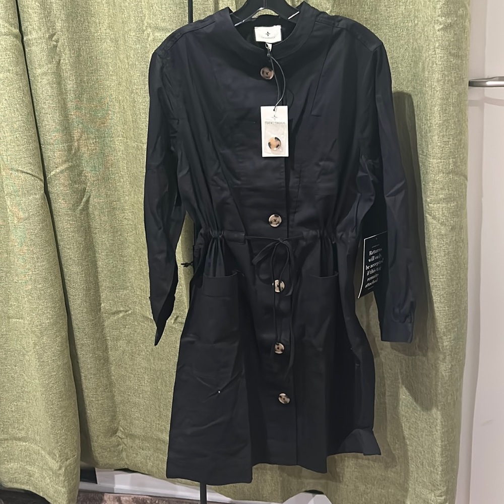 Black Crosby Dress
TUCKERNUCK - Picture 6 of 10